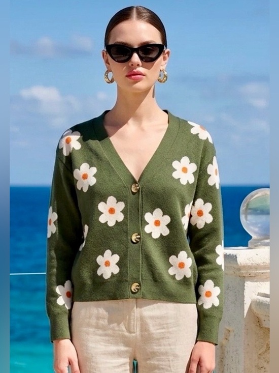 Willow & Wind Sweaters - Willow & Wind NWOT Olive Daisy Knit Cardigan Sweater - White & Orange Floral M